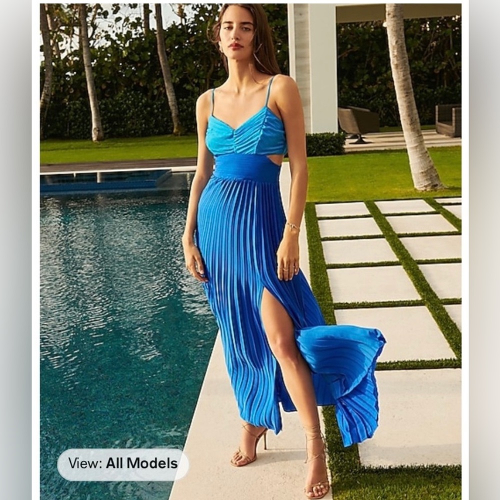 Pleated Color Block Side Cutout Maxi Dress